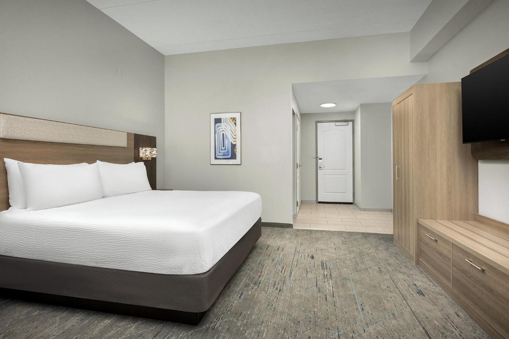 Holiday Inn Express Hotel & Suites Greensboro - Airport Area By Ihg Exterior foto