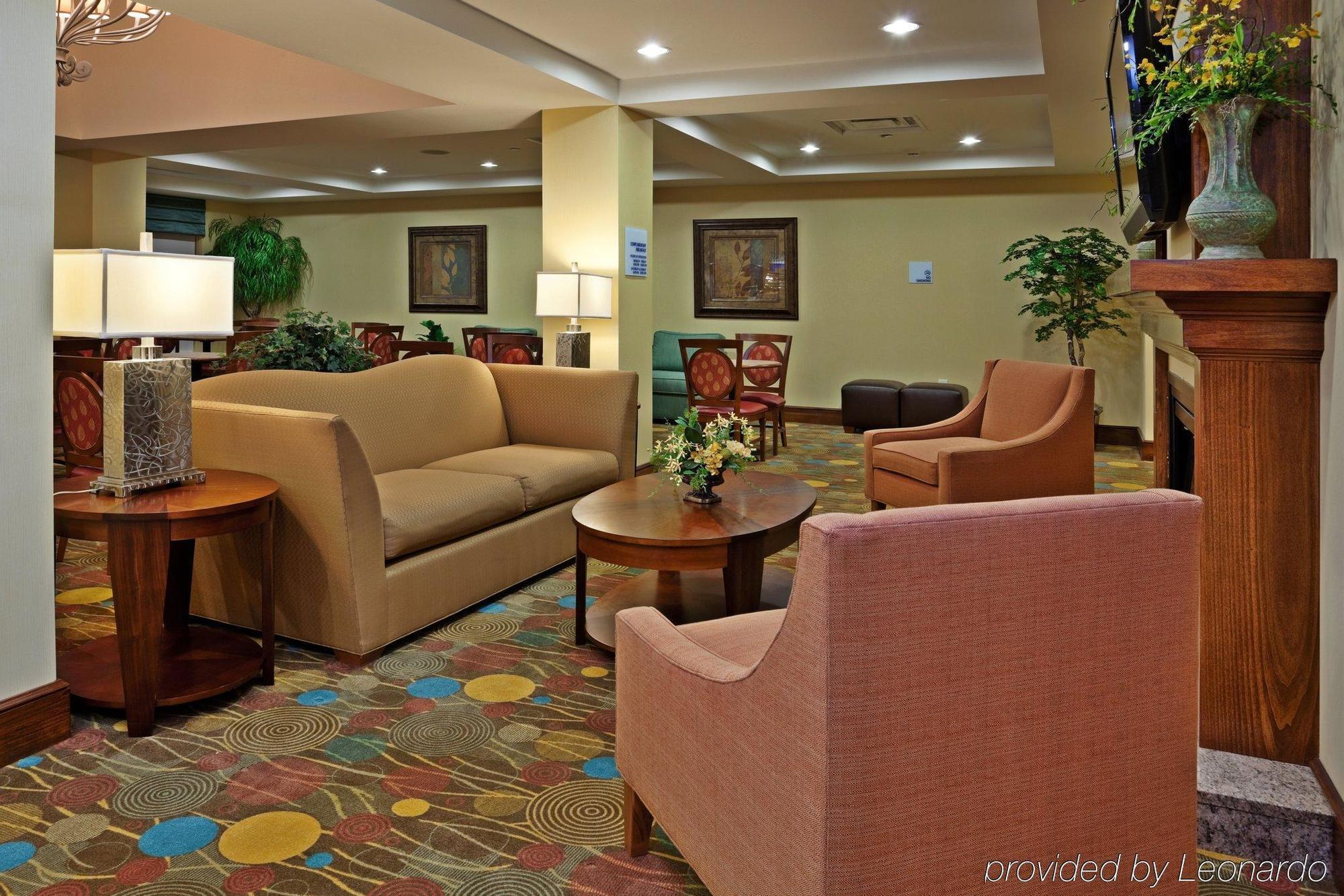 Holiday Inn Express Hotel & Suites Greensboro - Airport Area, An Ihg Hotel Exterior foto